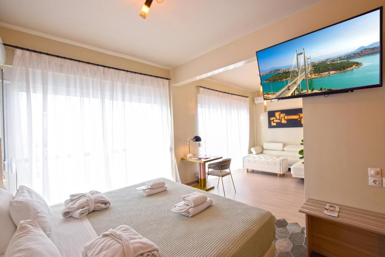 John'S Hotel Chalkís エクステリア 写真