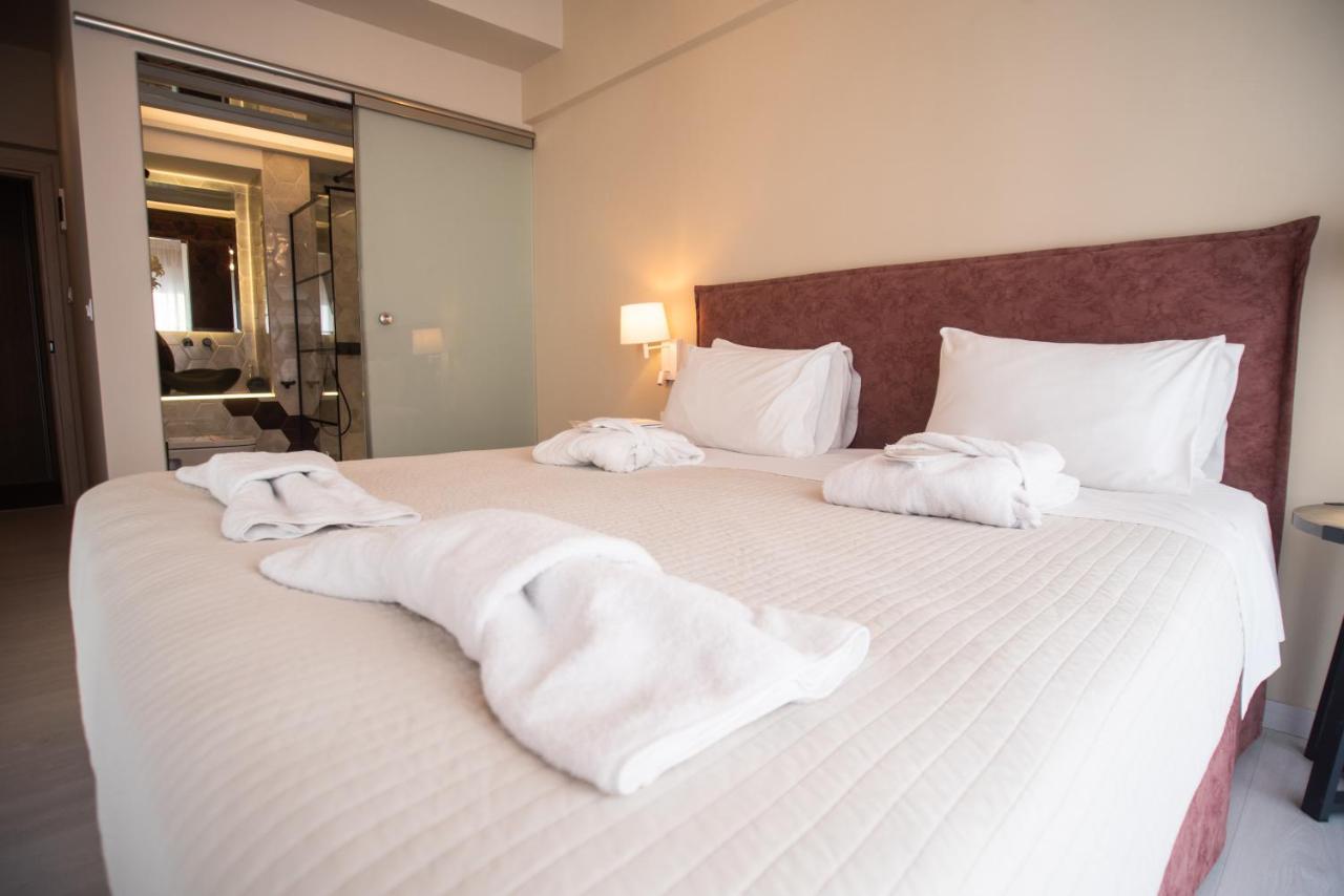 John'S Hotel Chalkís エクステリア 写真